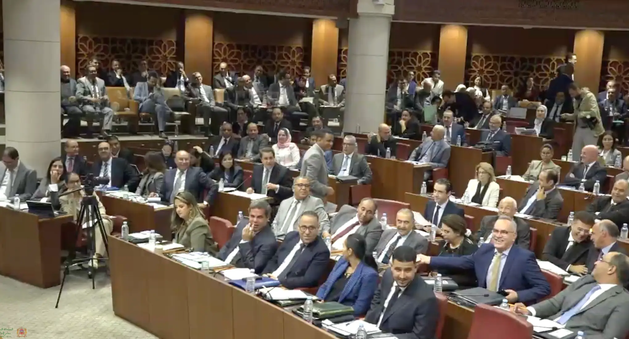 «ChatGPT» يدخل على خط النقاش داخل لجنة المالية بالبرلمان
