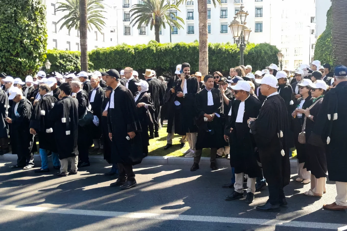القضاء الإداري بالدار البيضاء يرفض طعون ثلاثة مسؤولين سابقين بهيئة المحامين بشأن لوائح الانتخابات