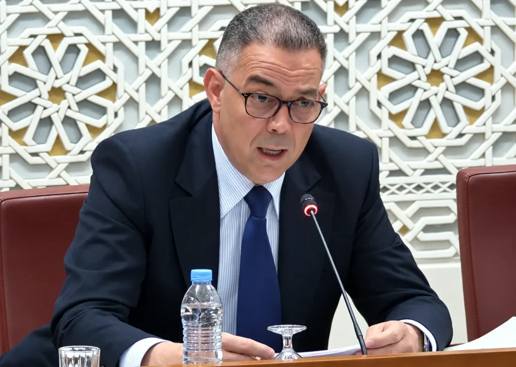 لقجع يرفض استحواذ المصحات الخاصة على 90% من نفقات الحماية الاجتماعية